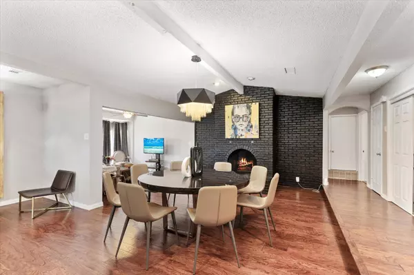 858 Magnolia Lane, Lancaster, TX 75146