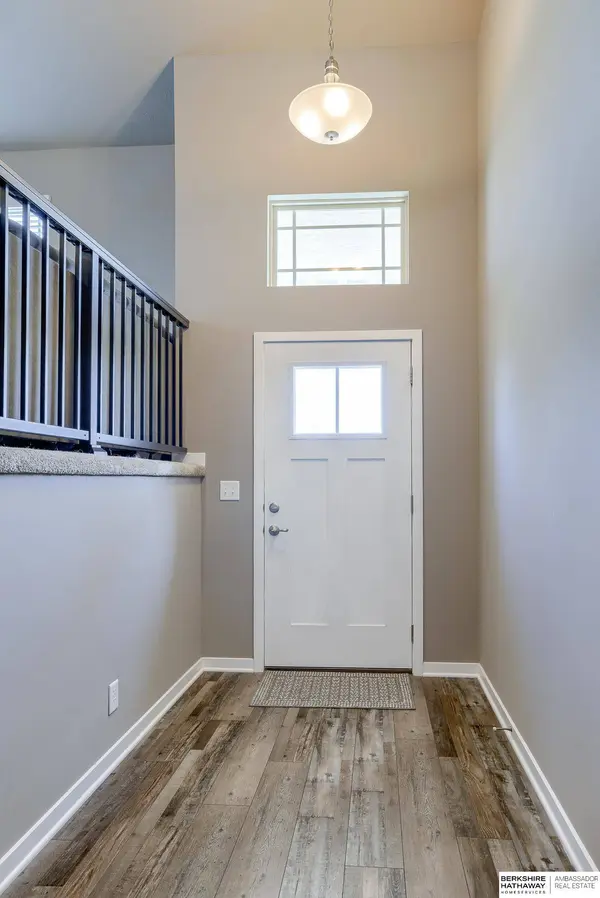 16702 Potter Street, Bennington, NE 68007