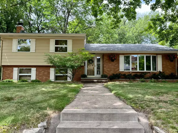 1304 4th ST S, Stillwater, MN 55082