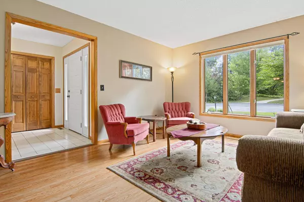 17865 Iten CT S, Lakeville, MN 55044