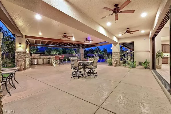 8465 S Valadez Street, Las Vegas, NV 89113