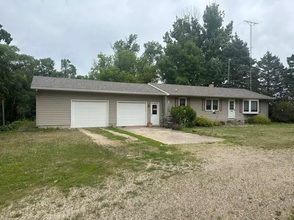 53860 210th ST, Grove City, MN 56243