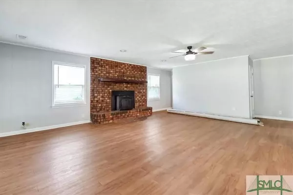 1006 N Columbia AVE, Rincon, GA 31326