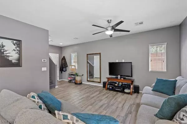 7605 Baluster Court, Las Vegas, NV 89149