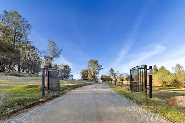 12251 Hallwood PL, Grass Valley, CA 95949