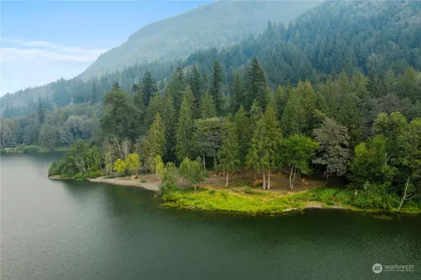 9267 Upper Frost Creek RD, Maple Falls, WA 98266