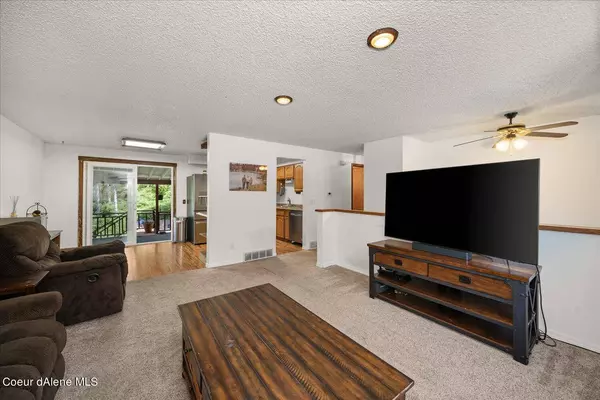 251 E Park Dr, Kellogg, ID 83837