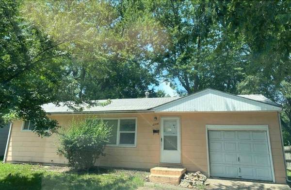 10726 Blue Ridge BLVD, Kansas City, MO 64134