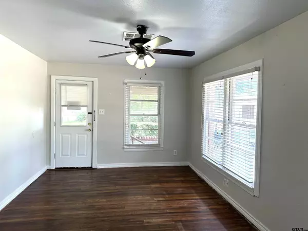 103 Wilson St, Seagoville, TX 75159