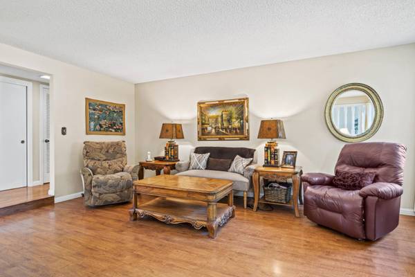 6040 Rock Way, Central Point, OR 97502