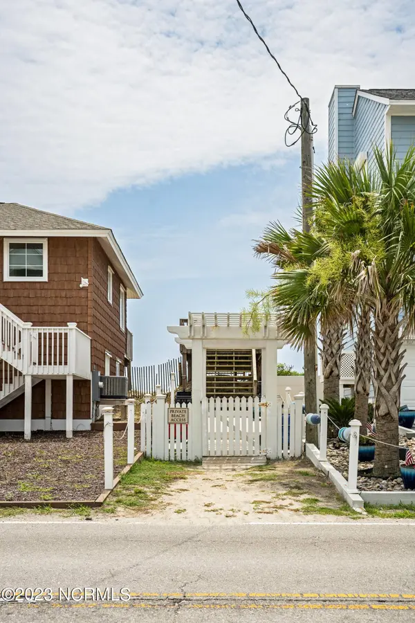 125 Atkinson Road, Surf City, NC 28445