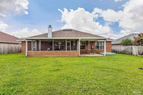 6235 Suntan Cir, Pensacola, FL 32526