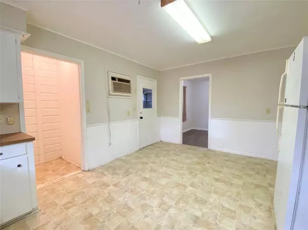 1402 Diana ST, Lufkin, TX 75901