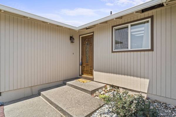 6040 Rock Way, Central Point, OR 97502