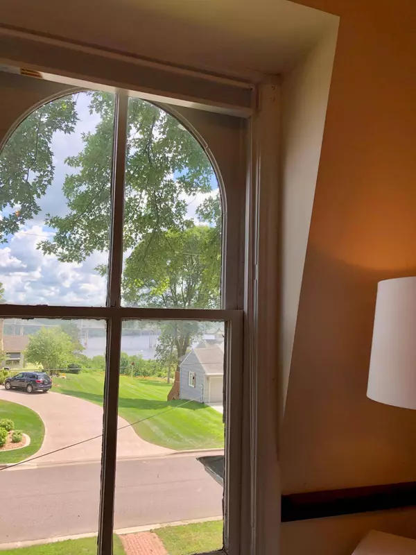 1224 3rd AVE S, Stillwater, MN 55082