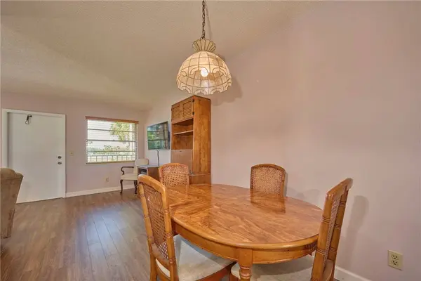 33 Vista Gardens TRL #204, Vero Beach, FL 32962