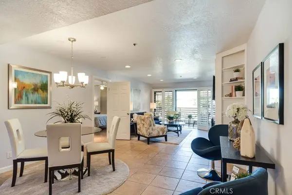 220 Nice LN #201, Newport Beach, CA 92663