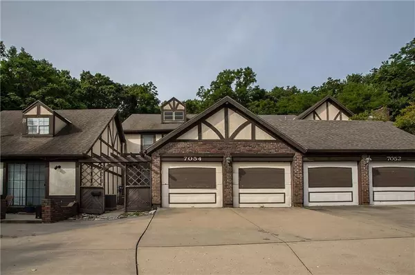 7054 Lakeshore DR, Raytown, MO 64133