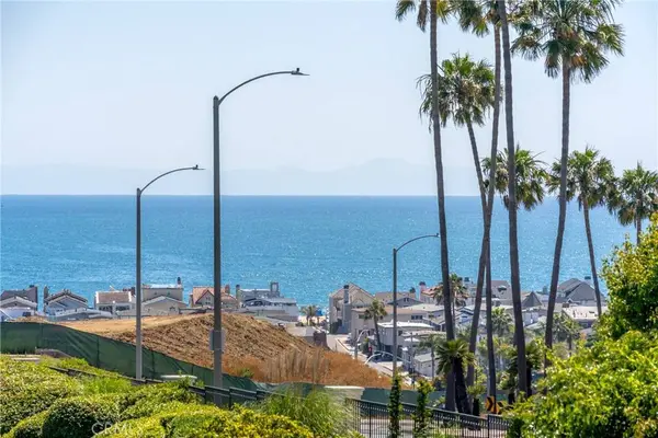 220 Nice LN #201, Newport Beach, CA 92663