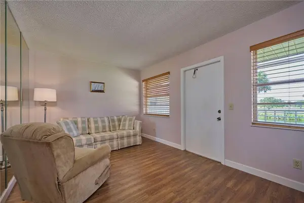 33 Vista Gardens TRL #204, Vero Beach, FL 32962