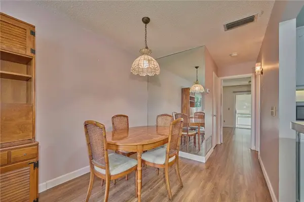 33 Vista Gardens TRL #204, Vero Beach, FL 32962