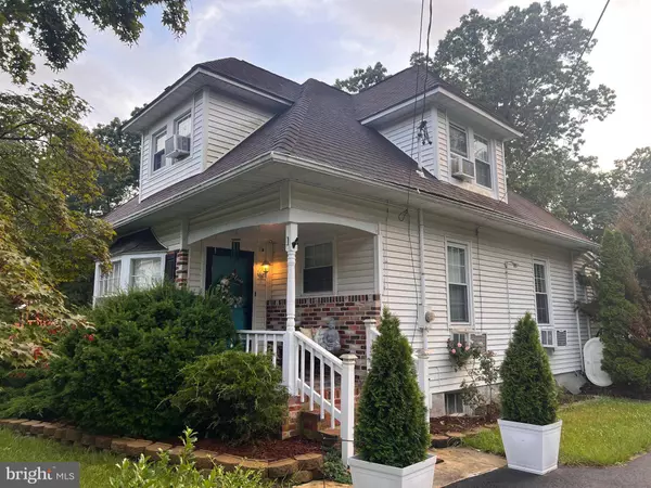 702 KAYSER AVE, Pine Hill, NJ 08021