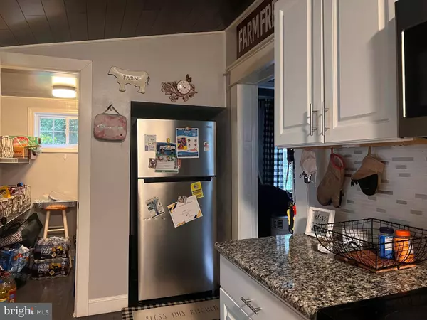 702 KAYSER AVE, Pine Hill, NJ 08021