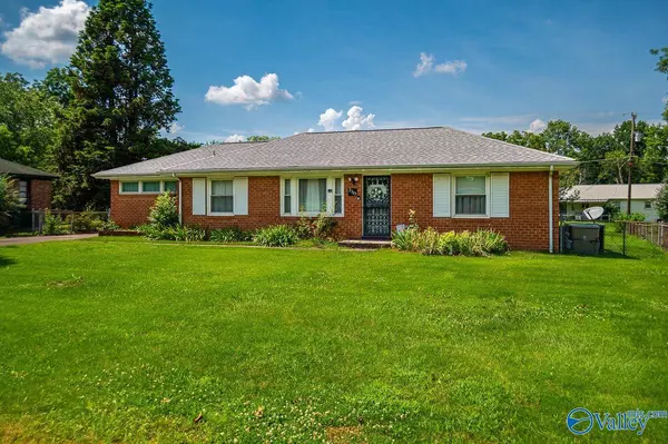 2305 Morningside Drive NW, Huntsville, AL 35810