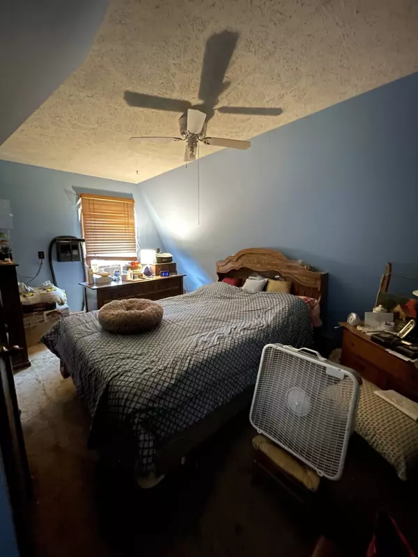 28615 N State Road 19, Atlanta, IN 46031