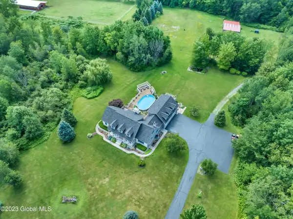 1563 1/2 Division Street, Charlton, NY 12010