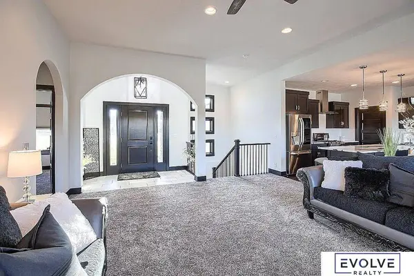 9790 Otter Trail, Plattsmouth, NE 68048