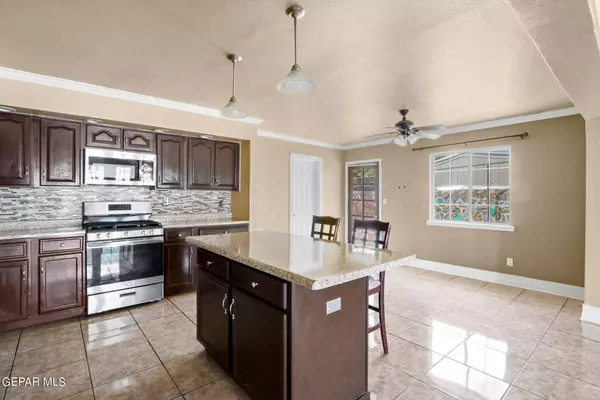 9216 Omar Bradley Drive, El Paso, TX 79924