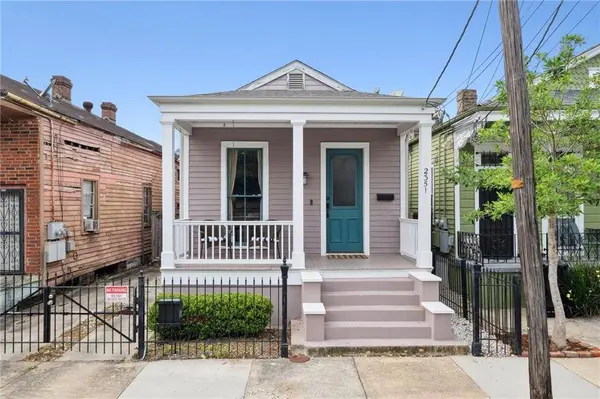 2351 CHIPPEWA ST, New Orleans, LA 70130