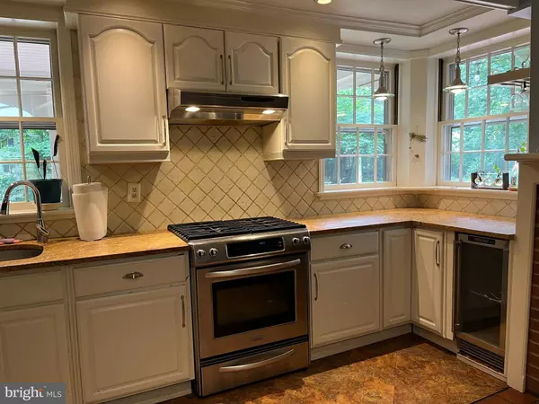 222 WOOD ST, Burlington, NJ 08016