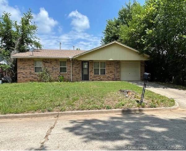 323 E Cloud ST, Bristow, OK 74010