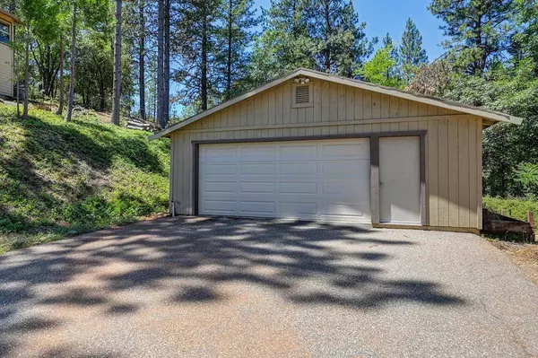 1250 Dallimore RD, Colfax, CA 95713