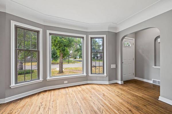 2901 29th AVE NE, Saint Anthony, MN 55418