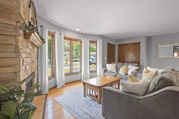 4857 Flag AVE N, New Hope, MN 55428