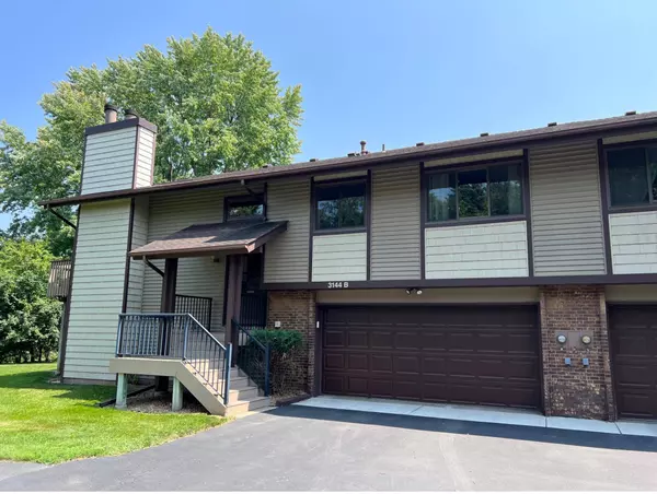 3144 Farnum DR #B, Eagan, MN 55121
