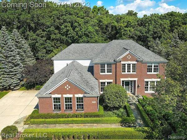 2318 ANDOVER Boulevard, Rochester, MI 48306