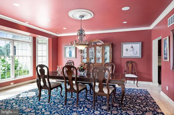 27 SUNFLOWER CIR, Lumberton, NJ 08048