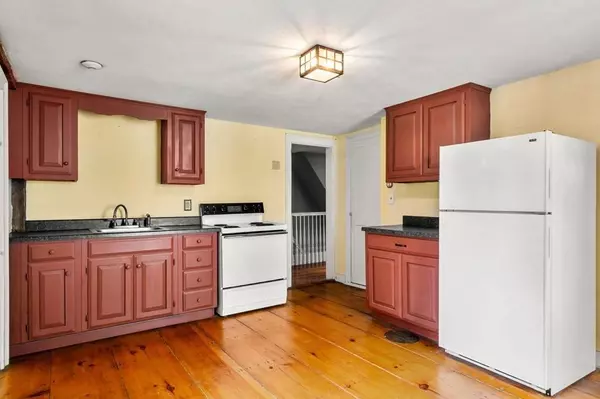 12 Union Street #12, Amesbury, MA 01913