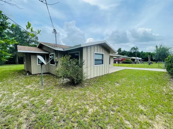 39838 E CEMETARY RD, Umatilla, FL 32784