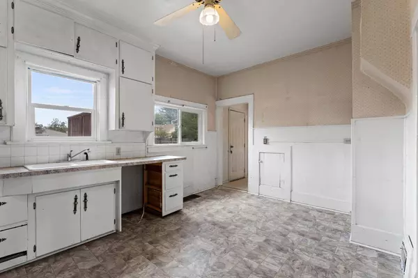 4921 N Lacey St, Spokane, WA 99217