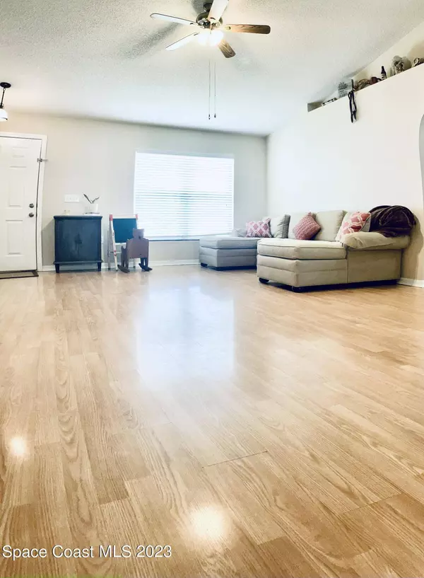 230 Gertrude Avenue SW, Palm Bay, FL 32908