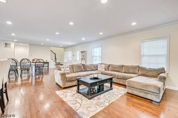 85 Blair Ave, Metuchen Boro, NJ 08840