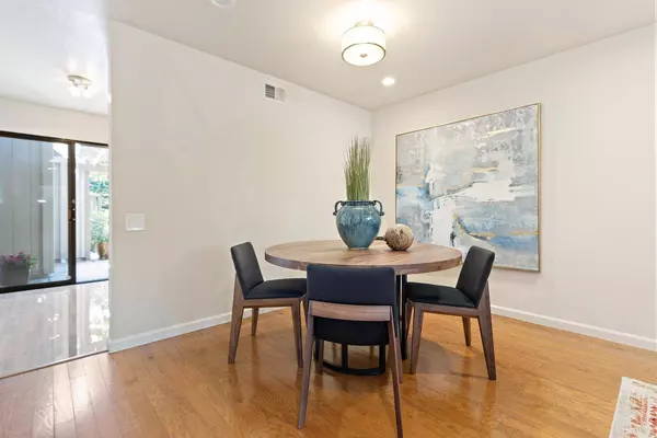 13 Colby CT, Sacramento, CA 95825