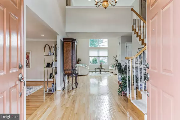 27 HAWK LN, Marlton, NJ 08053