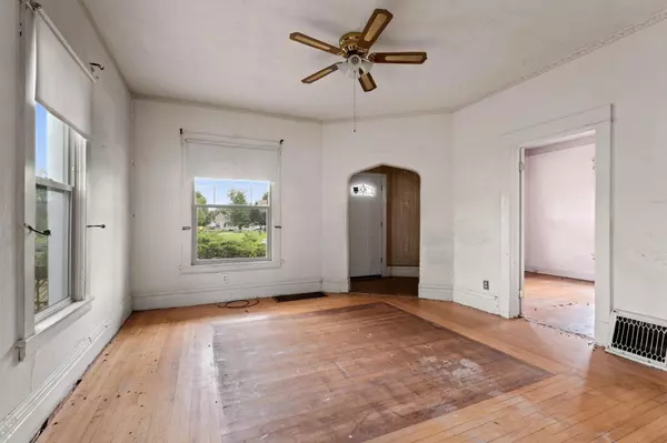 4921 N Lacey St, Spokane, WA 99217