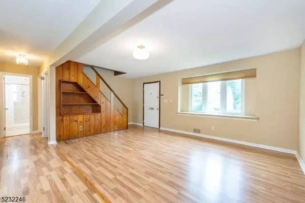 119 Rock Hill Rd, Clifton City, NJ 07013